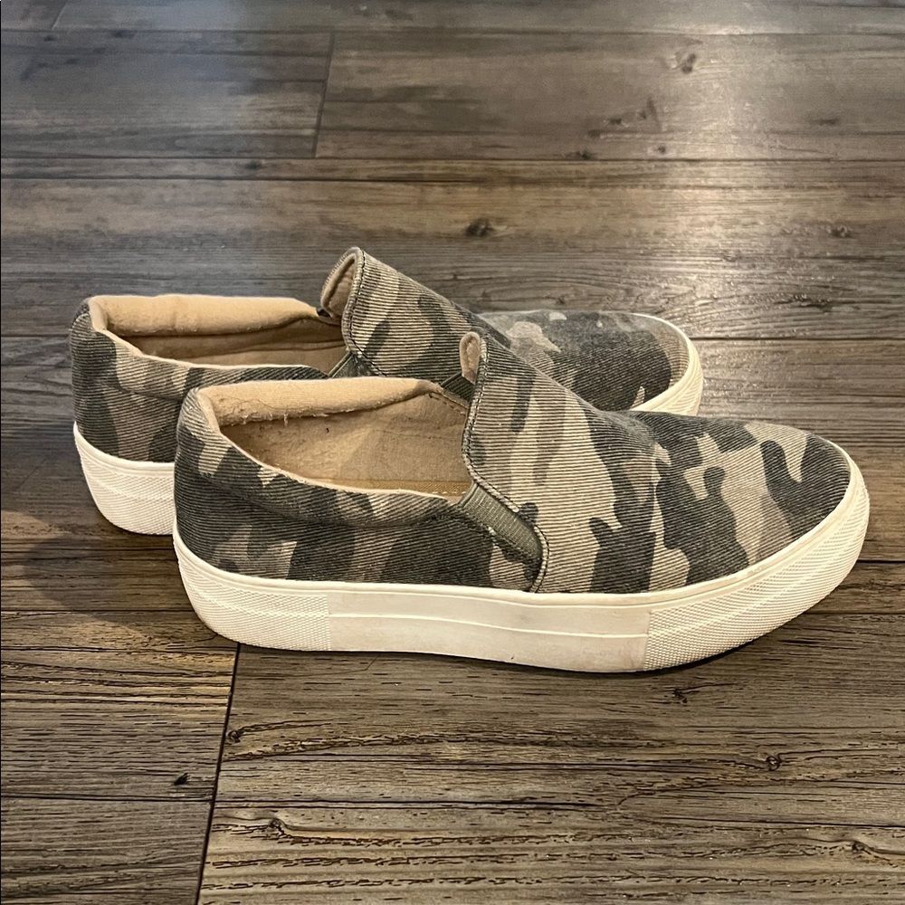 Soda Camouflage Slip-On Sneakers